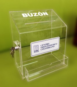 buzon en acrílico